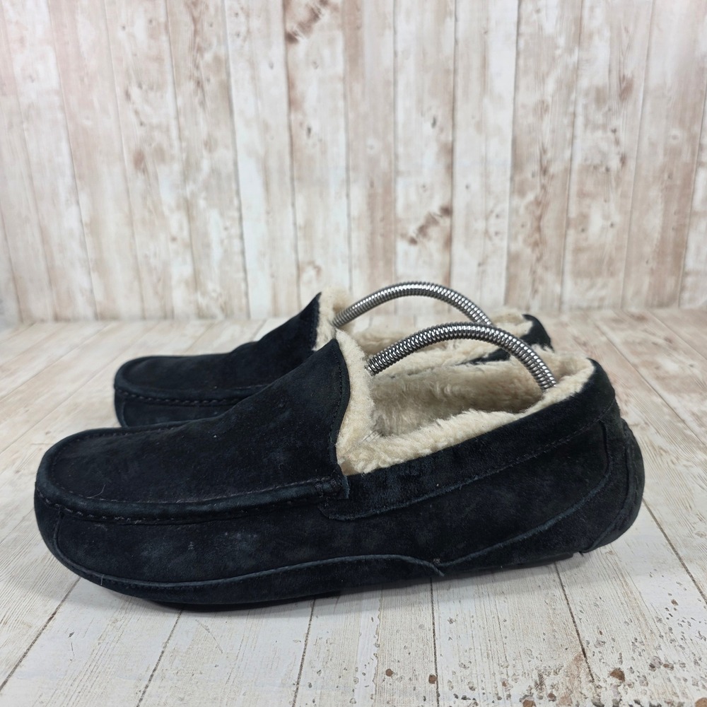 UGG Australia Men's Black Suede Sheepskin Lined Moccasin Slippers Size 11 - Picture 2 of 8